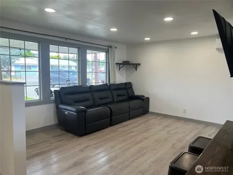 612 Skyview Drive Omak WA 98841
