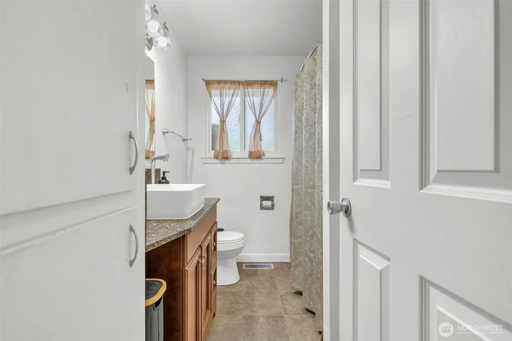 9801 119th Street SW Lakewood WA 98498