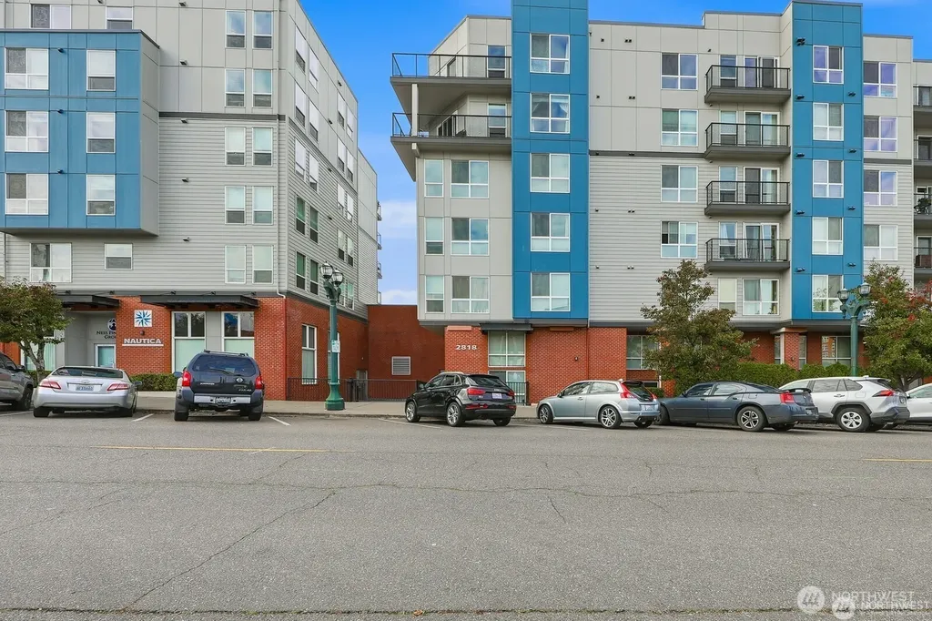 2818 Grand Avenue Everett WA 98201