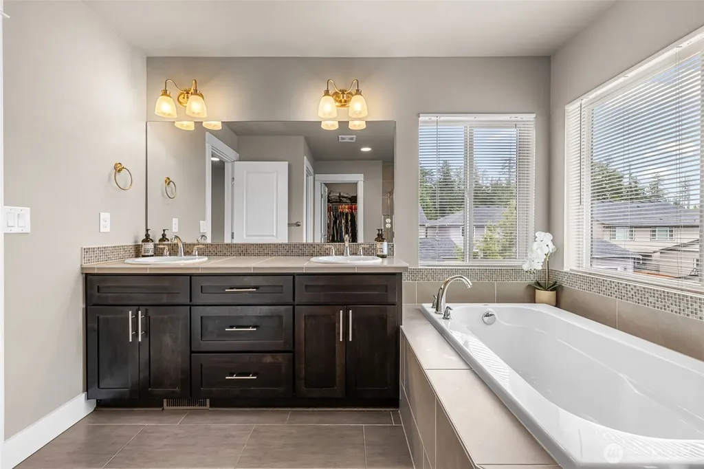 13103 183rd Avenue E Bonney Lake WA 98391