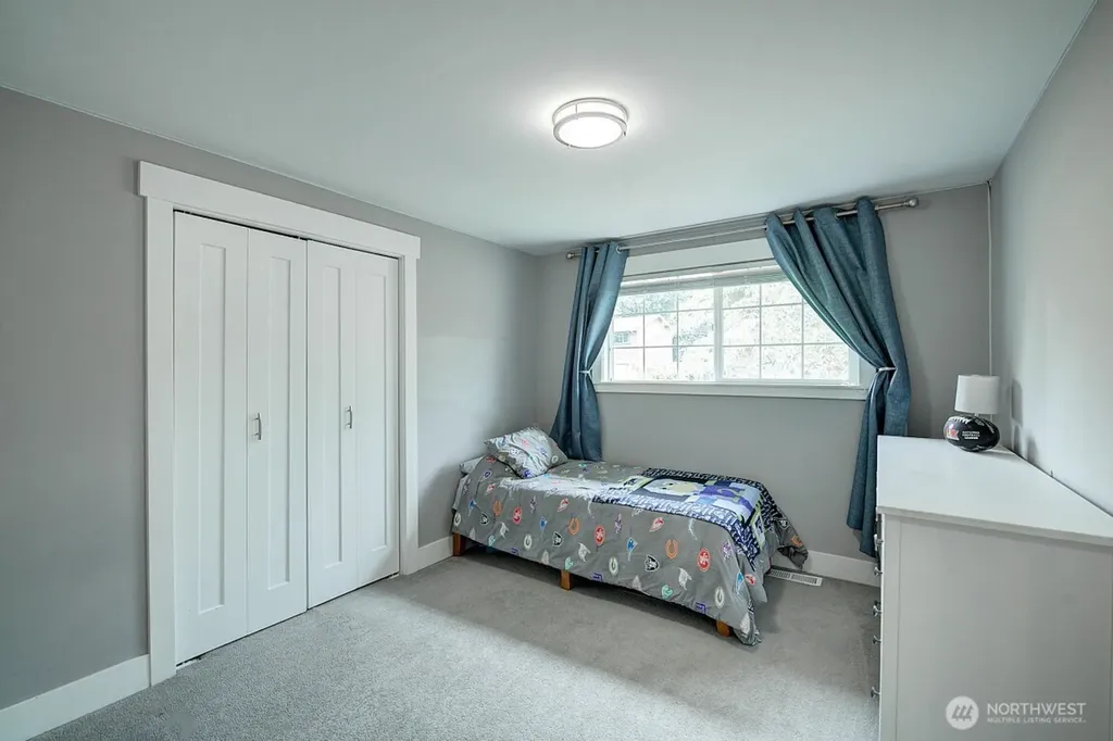 20607 81st Avenue W Edmonds WA 98026