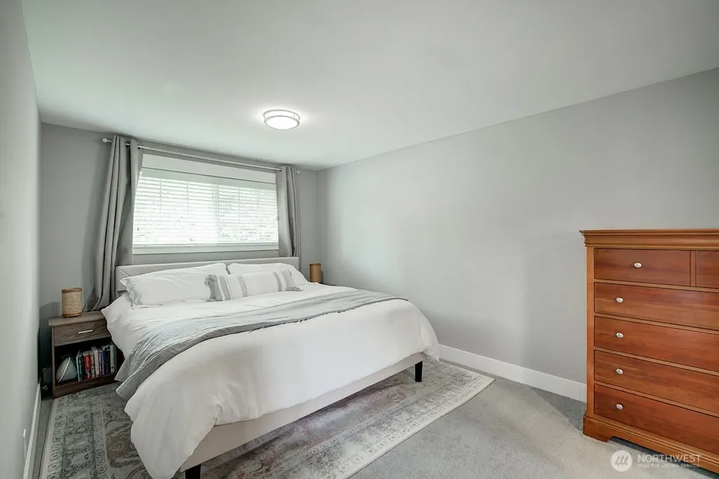 20607 81st Avenue W Edmonds WA 98026