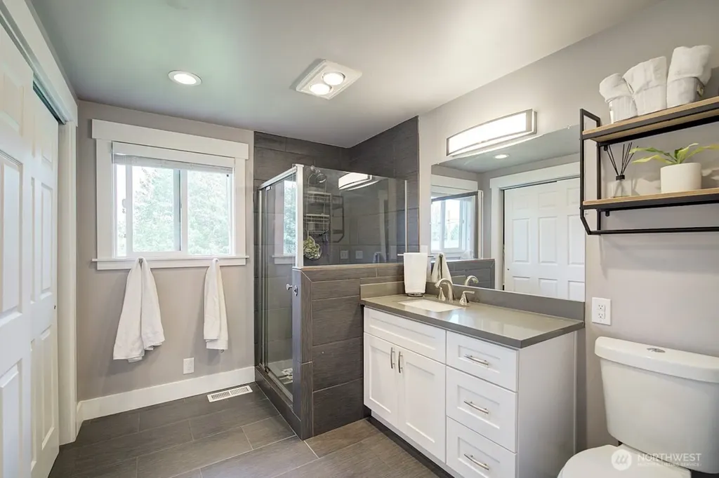 20607 81st Avenue W Edmonds WA 98026
