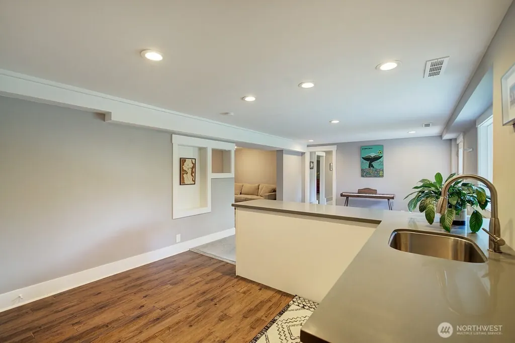 20607 81st Avenue W Edmonds WA 98026
