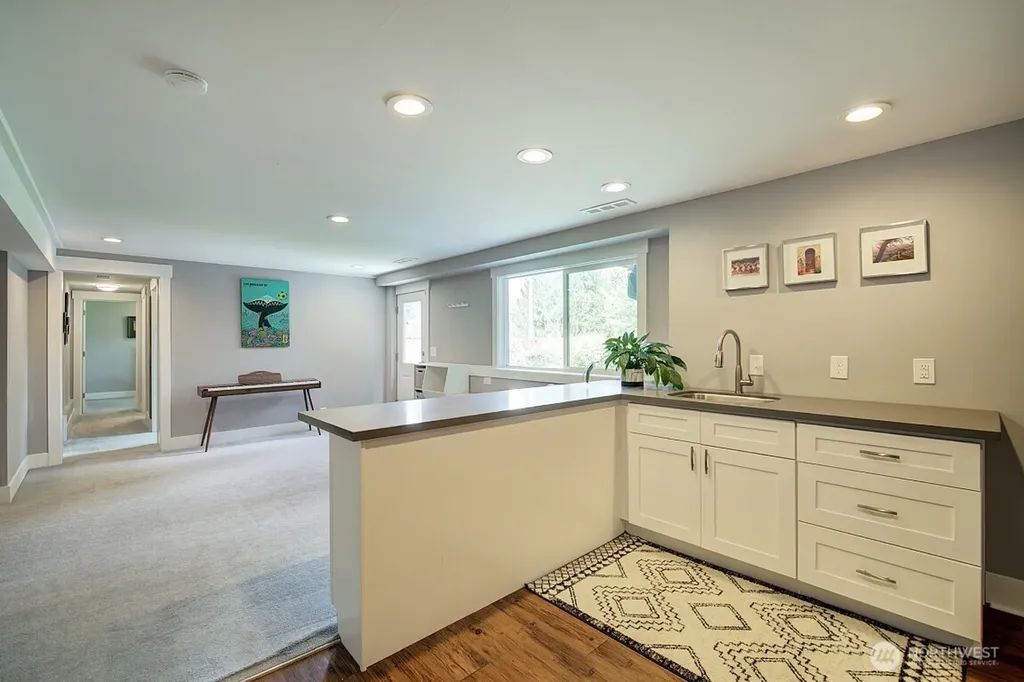 20607 81st Avenue W Edmonds WA 98026