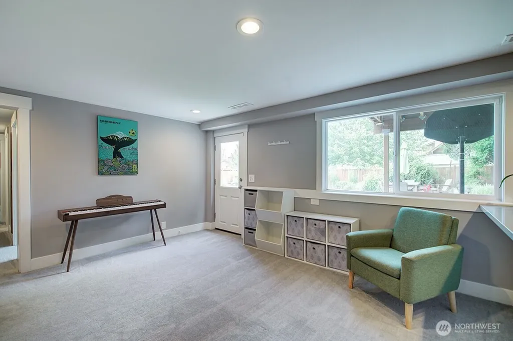 20607 81st Avenue W Edmonds WA 98026