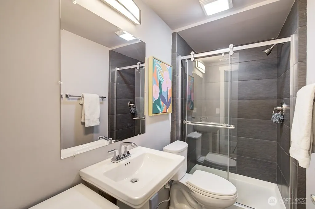20607 81st Avenue W Edmonds WA 98026