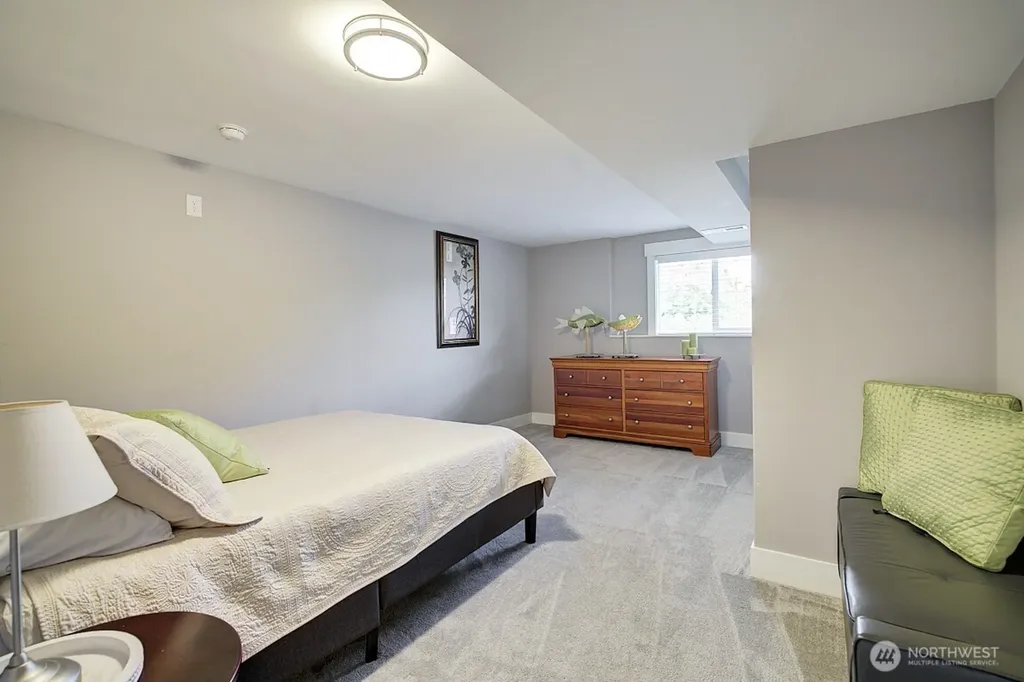 20607 81st Avenue W Edmonds WA 98026