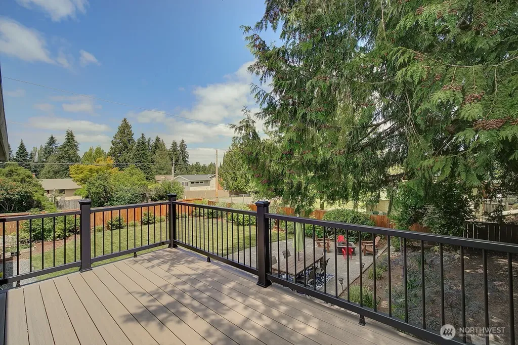 20607 81st Avenue W Edmonds WA 98026