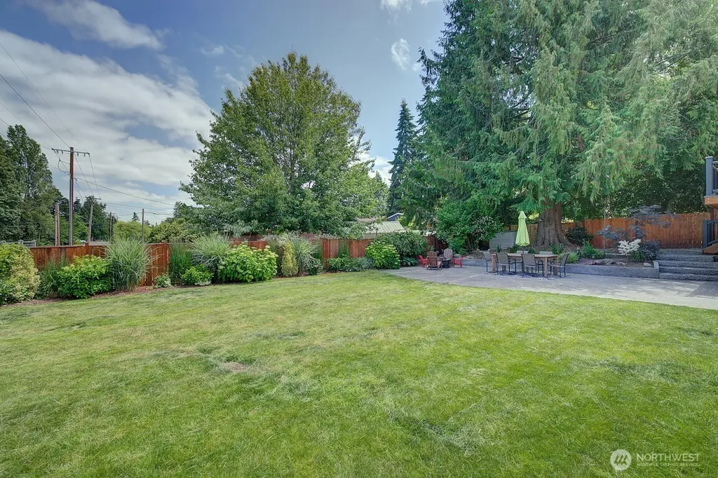 20607 81st Avenue W Edmonds WA 98026
