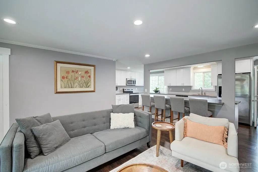 20607 81st Avenue W Edmonds WA 98026