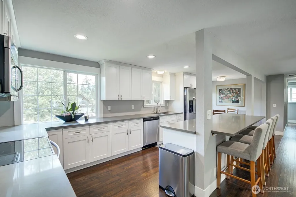 20607 81st Avenue W Edmonds WA 98026