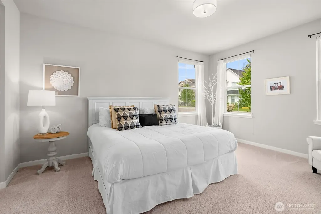 2336 NE Winlock Way Poulsbo WA 98370