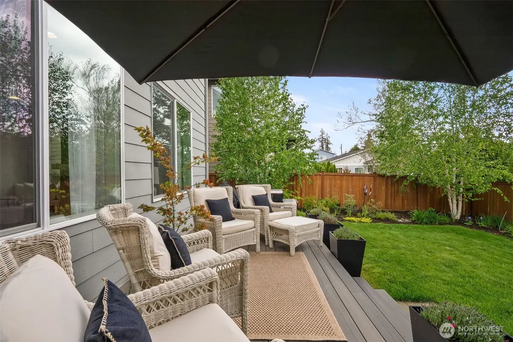 2336 NE Winlock Way Poulsbo WA 98370