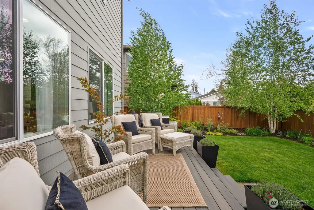 2336 NE Winlock Way Poulsbo WA 98370