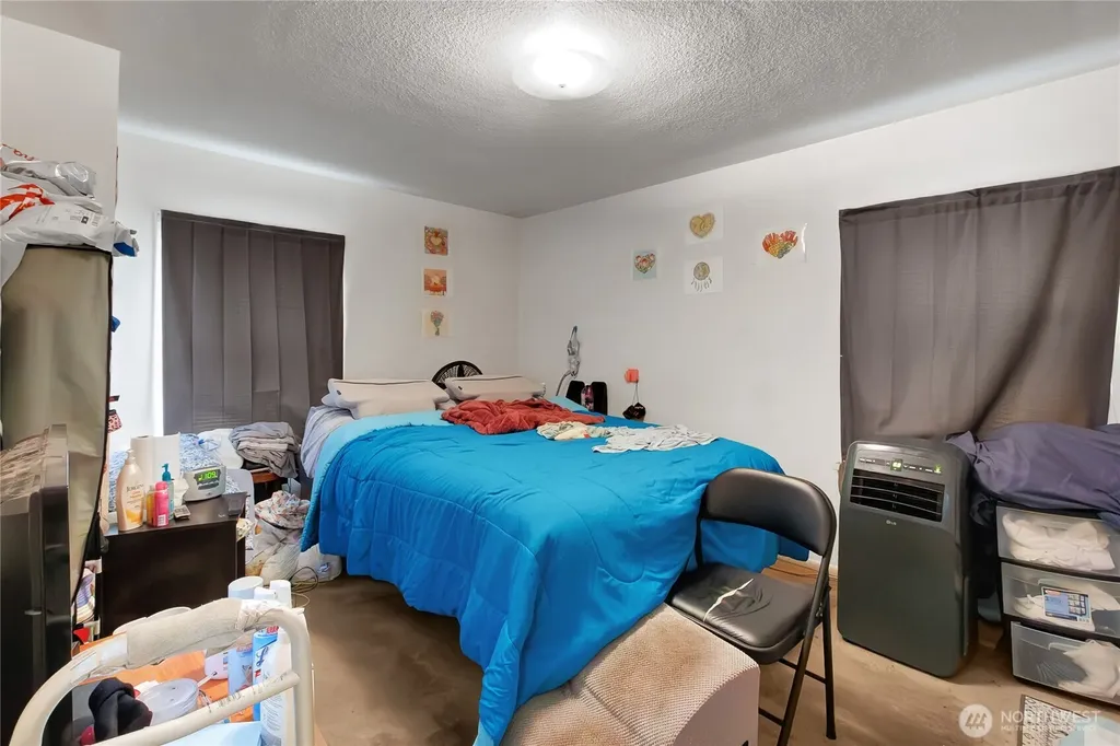 327 Chicago Boulevard S Pacific WA 98047