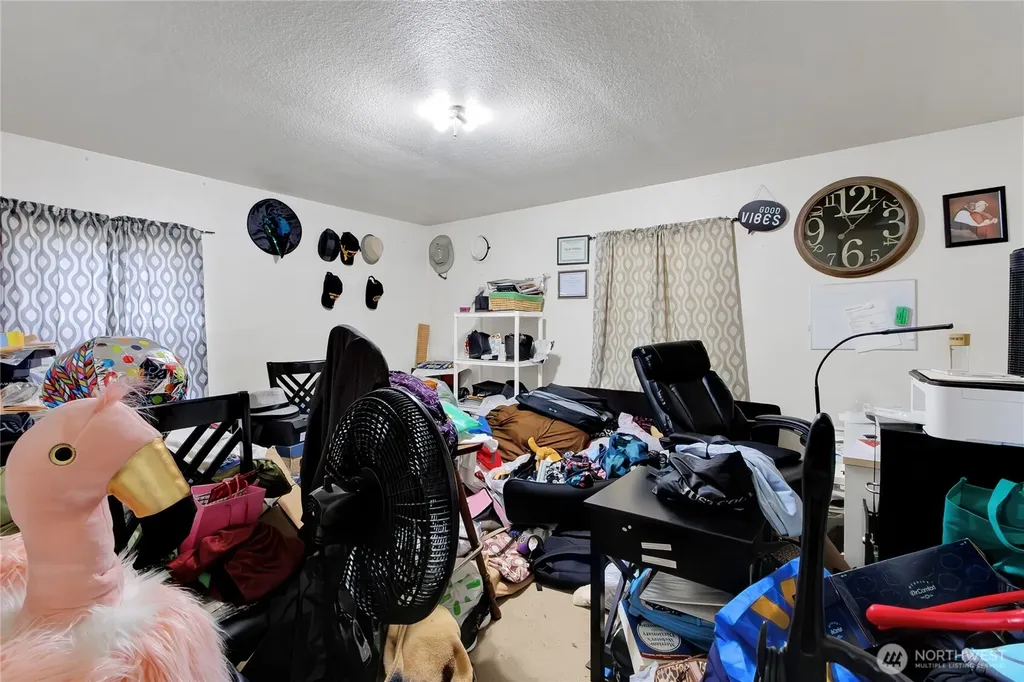 327 Chicago Boulevard S Pacific WA 98047