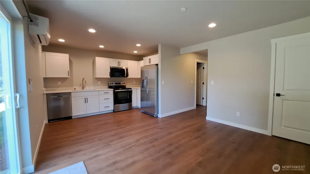 3113 E Camellia Way Port Orchard WA 98366