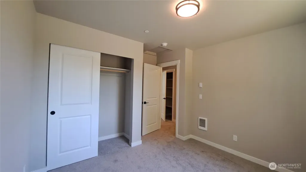 3113 E Camellia Way Port Orchard WA 98366