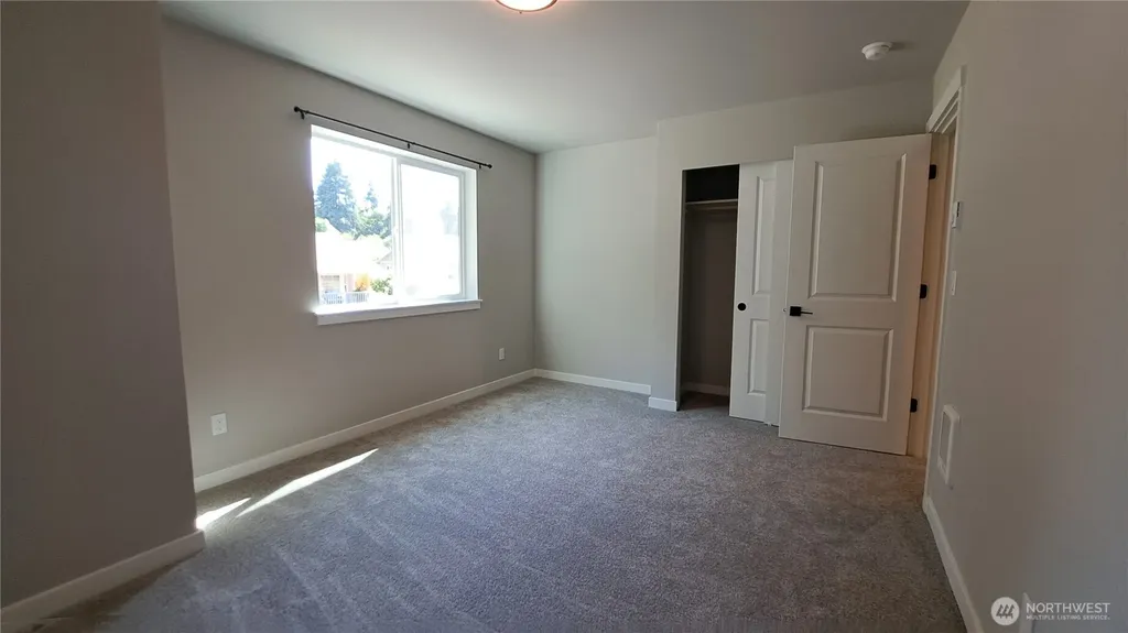 3113 E Camellia Way Port Orchard WA 98366