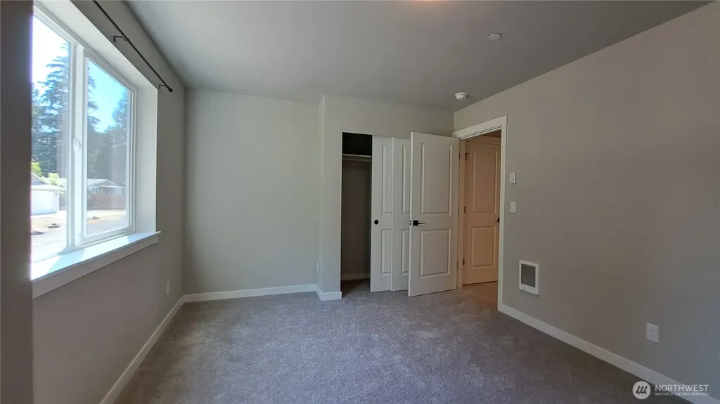 3113 E Camellia Way Port Orchard WA 98366