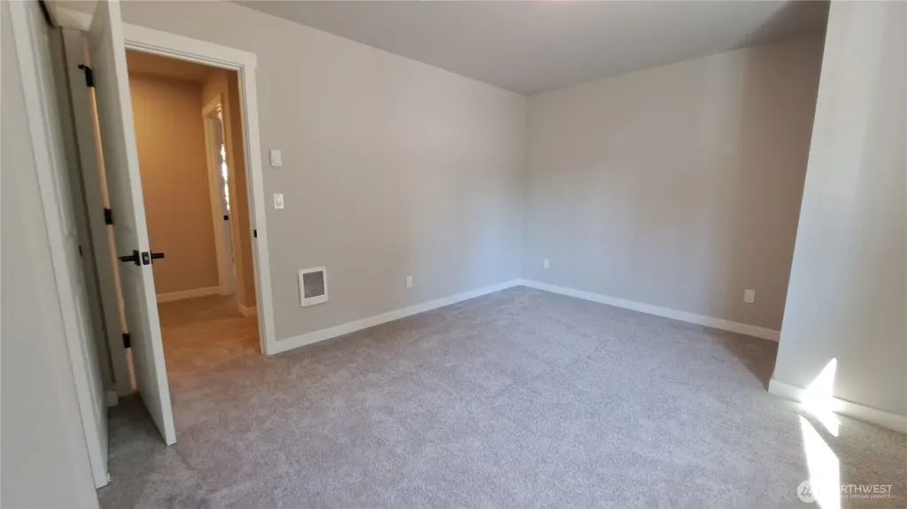 3113 E Camellia Way Port Orchard WA 98366