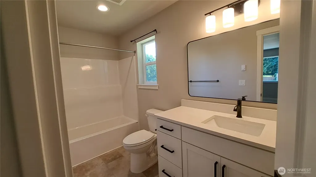3113 E Camellia Way Port Orchard WA 98366