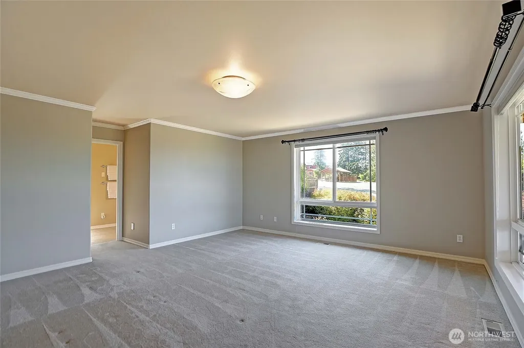 1030 Kingswood Drive Camano Island WA 98282
