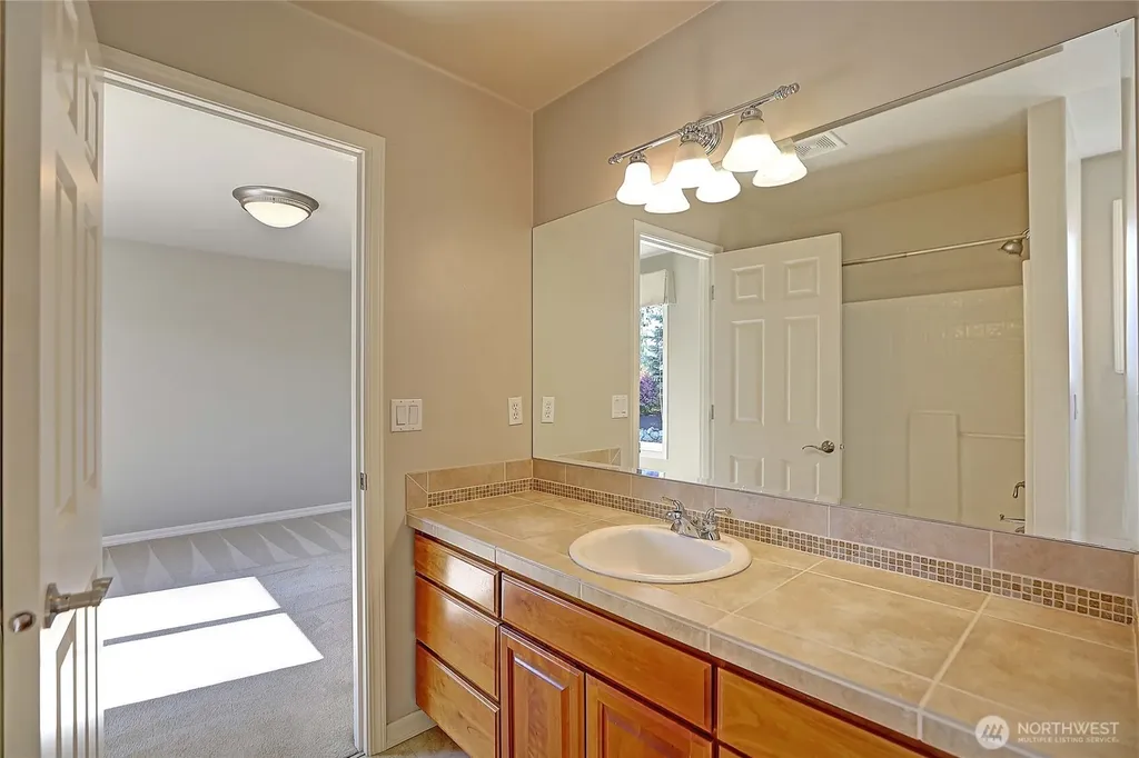 1030 Kingswood Drive Camano Island WA 98282