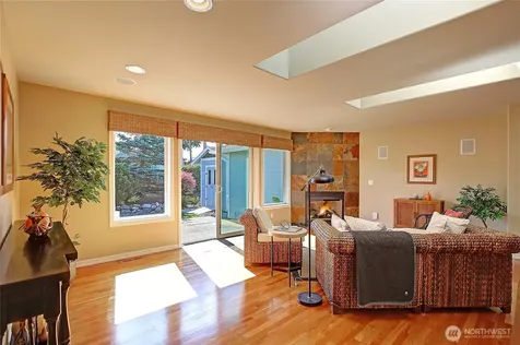 1030 Kingswood Drive Camano Island WA 98282