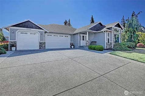 1030 Kingswood Drive Camano Island WA 98282