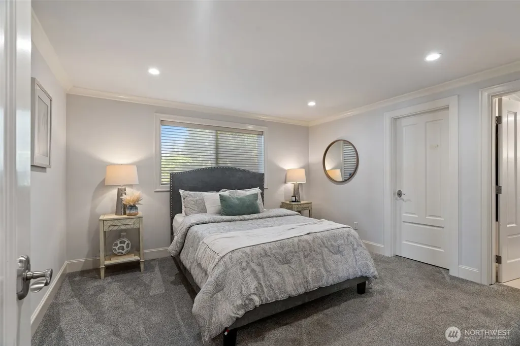 8723 Talbot Road Edmonds WA 98026