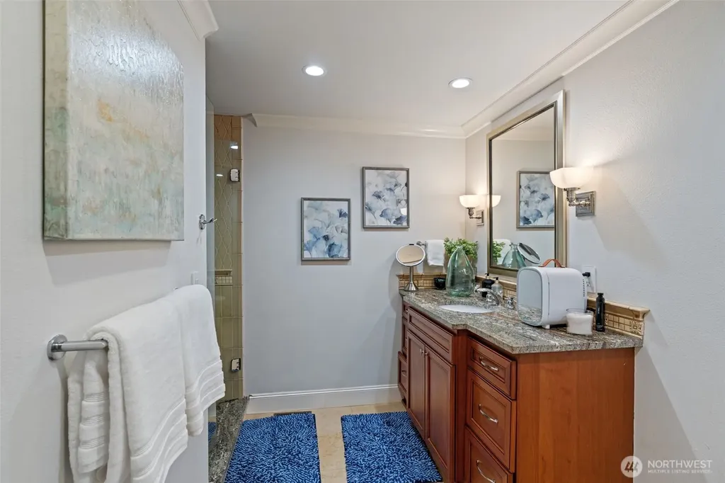 8723 Talbot Road Edmonds WA 98026