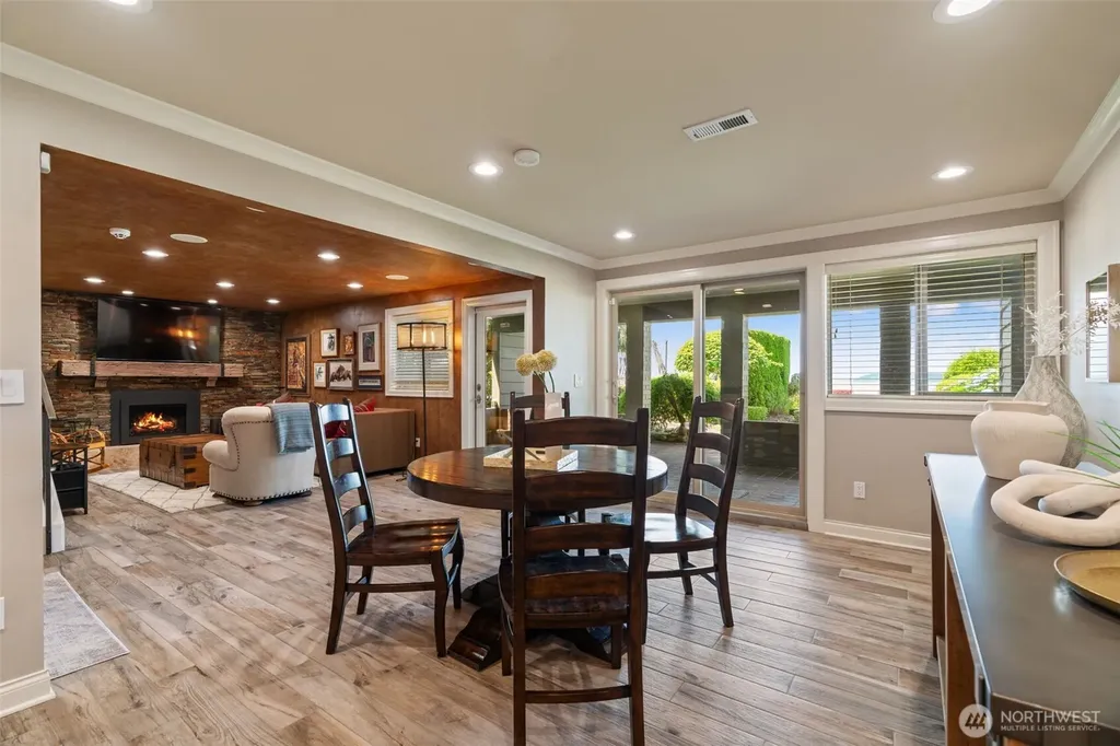8723 Talbot Road Edmonds WA 98026