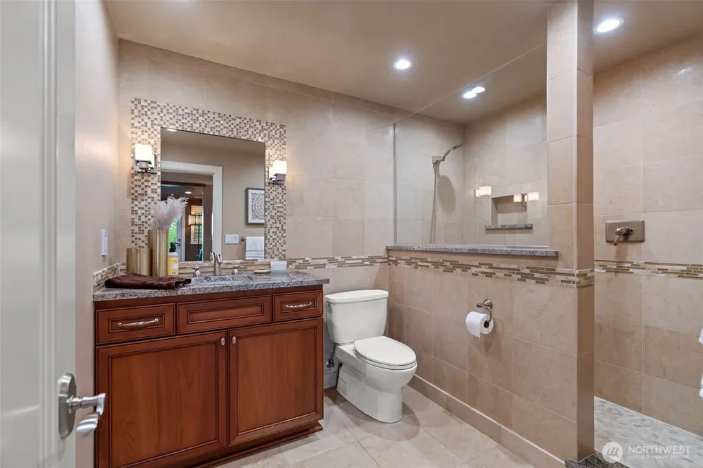 8723 Talbot Road Edmonds WA 98026