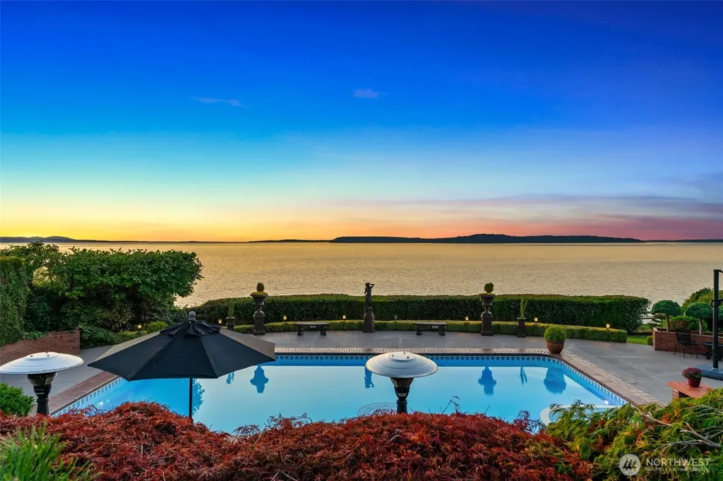 8723 Talbot Road Edmonds WA 98026