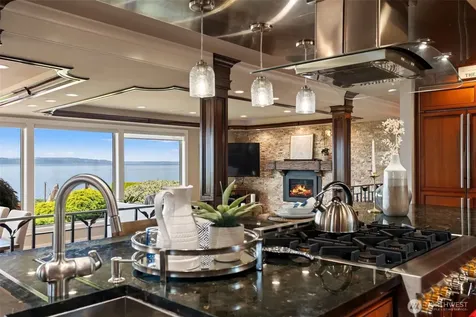 8723 Talbot Road Edmonds WA 98026