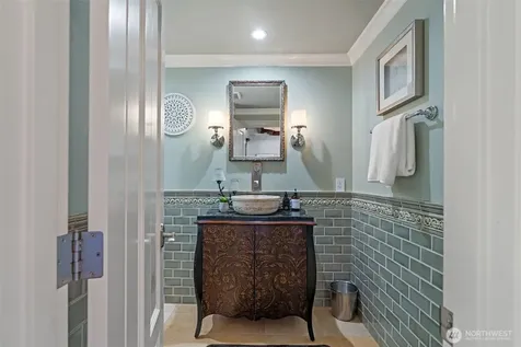 8723 Talbot Road Edmonds WA 98026