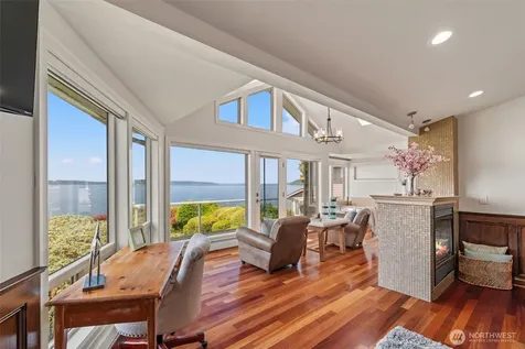 8723 Talbot Road Edmonds WA 98026