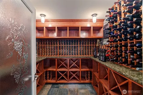 8723 Talbot Road Edmonds WA 98026
