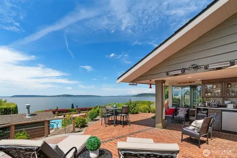 8723 Talbot Road Edmonds WA 98026