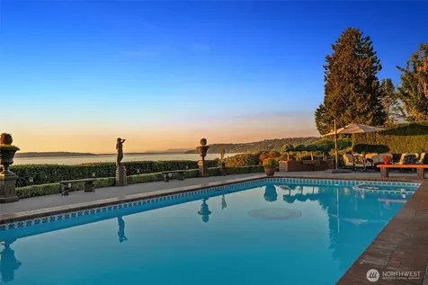 8723 Talbot Road Edmonds WA 98026