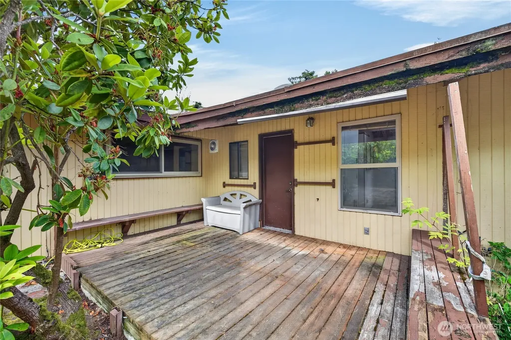 2452 Williams Road Oak Harbor WA 98277