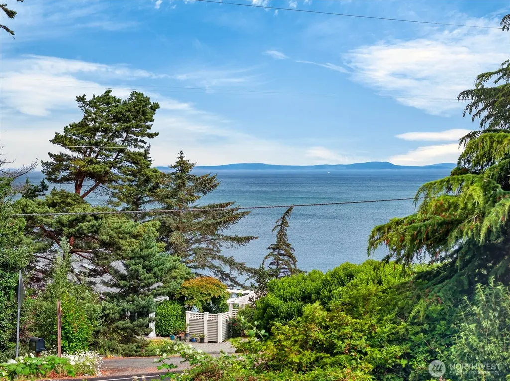 2452 Williams Road Oak Harbor WA 98277