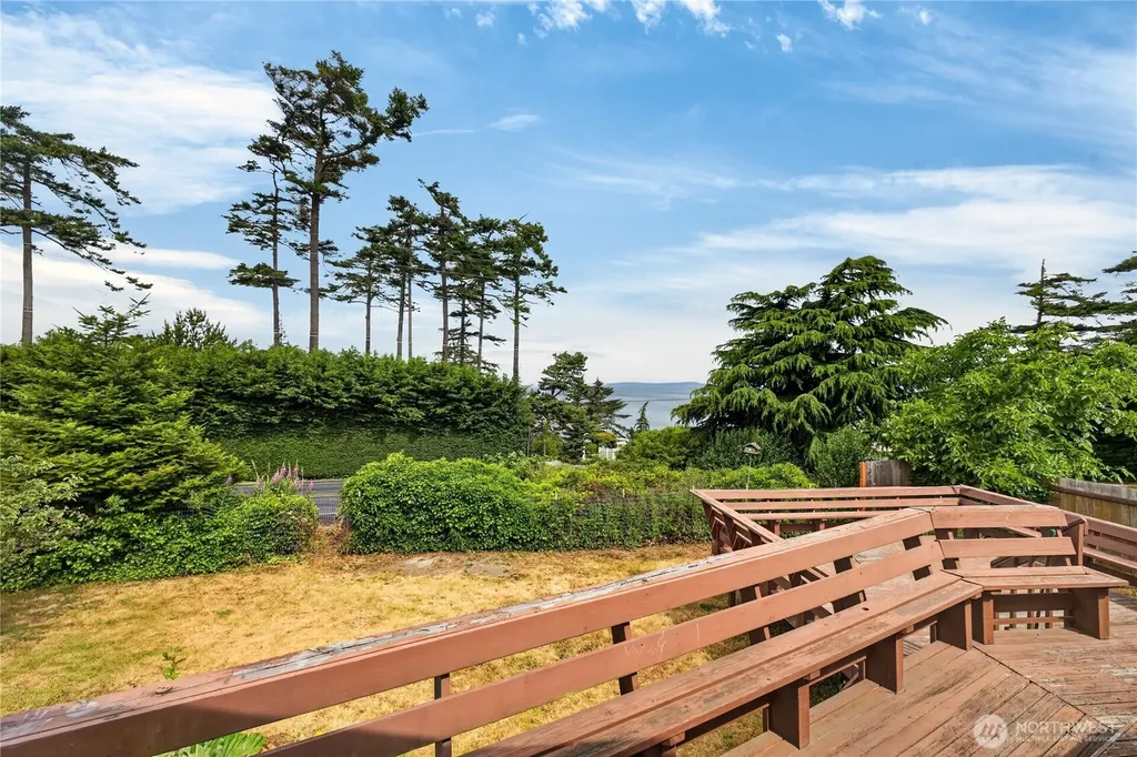 2452 Williams Road Oak Harbor WA 98277
