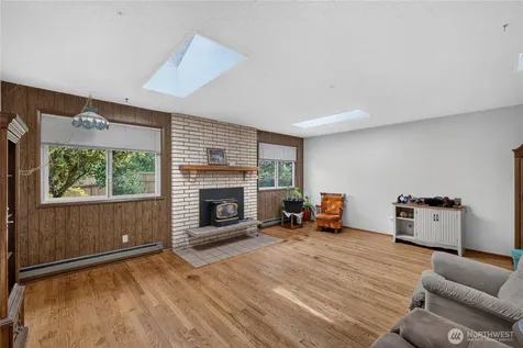 2452 Williams Road Oak Harbor WA 98277