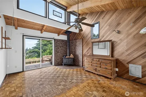 2452 Williams Road Oak Harbor WA 98277