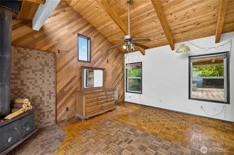 2452 Williams Road Oak Harbor WA 98277