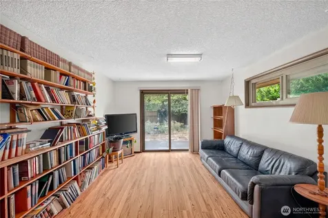 2452 Williams Road Oak Harbor WA 98277