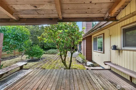 2452 Williams Road Oak Harbor WA 98277